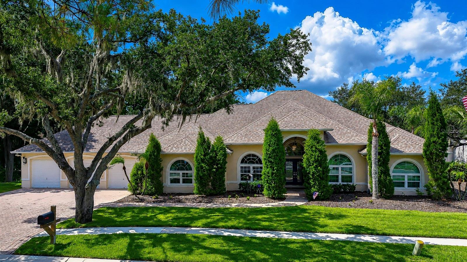 1009 Emerald Creek Dr