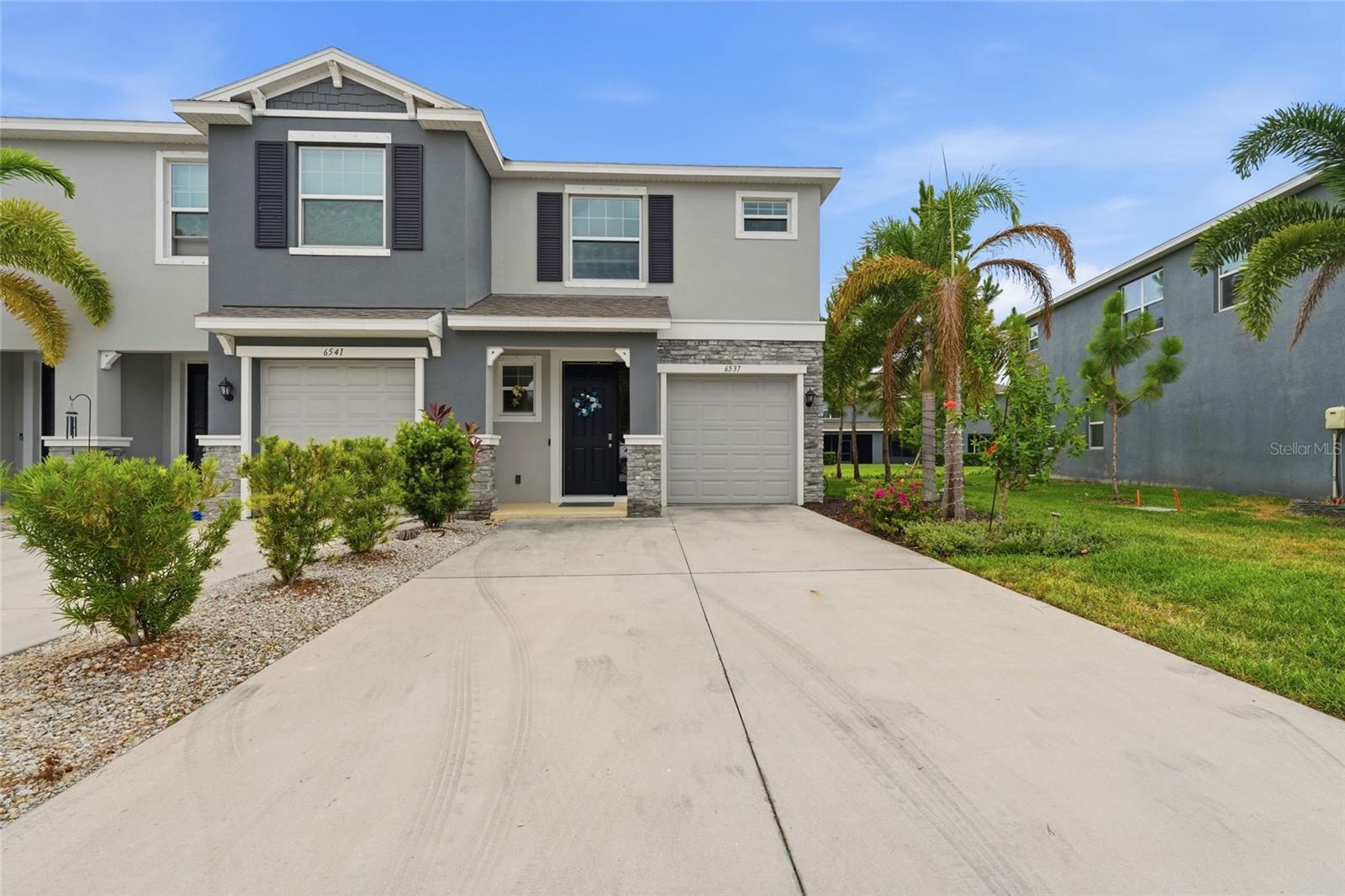 6537 Serenity Fall Ln