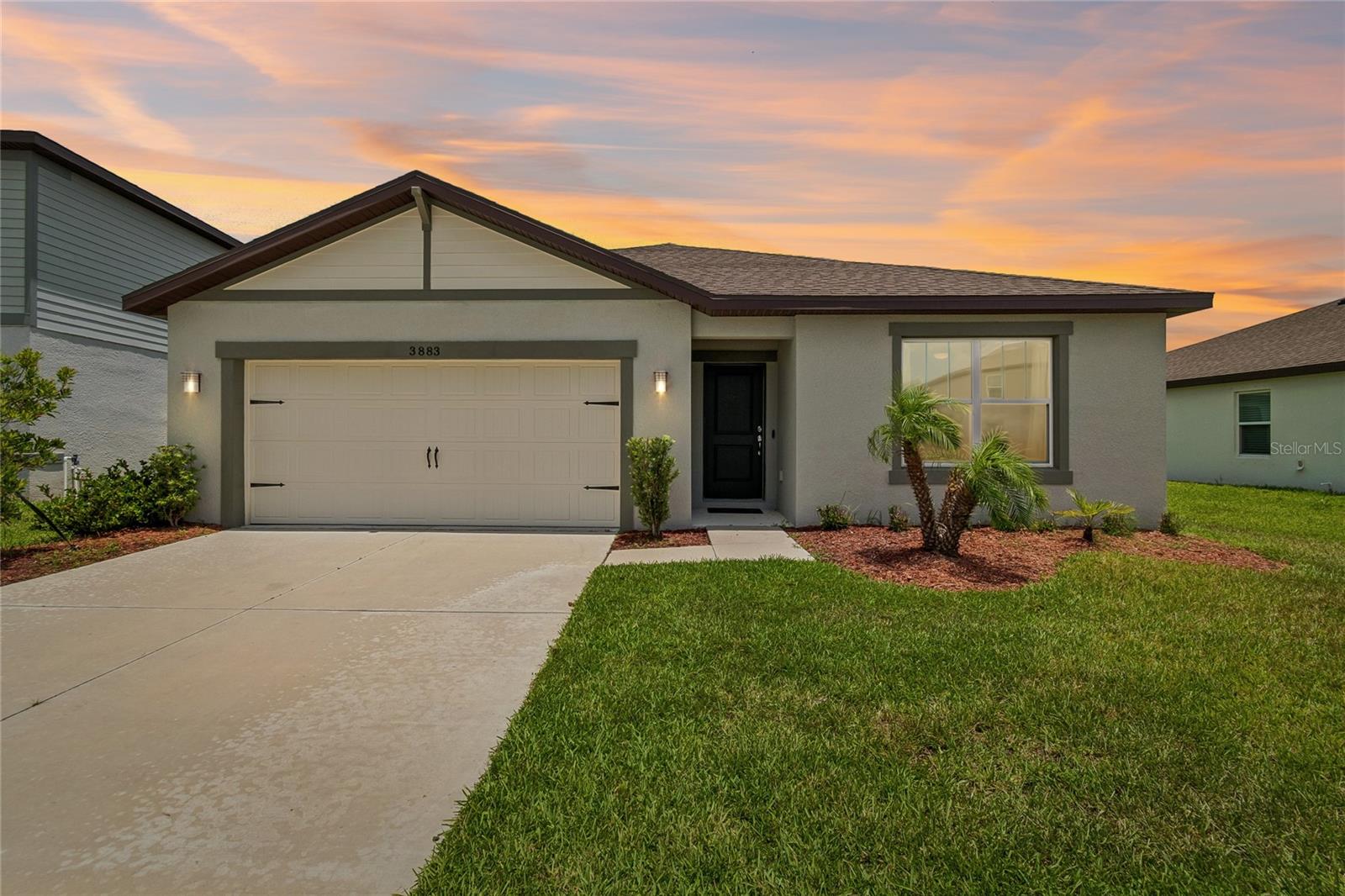 3883 Capri Coast Dr