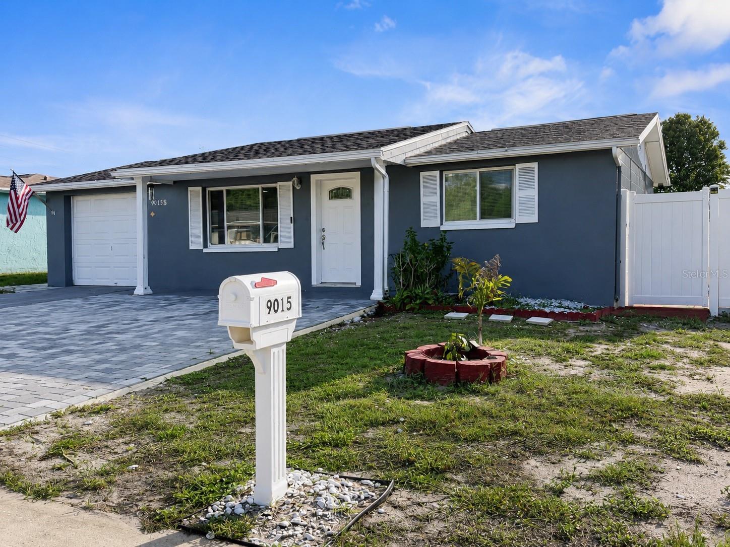 9015 Prosperity Ln