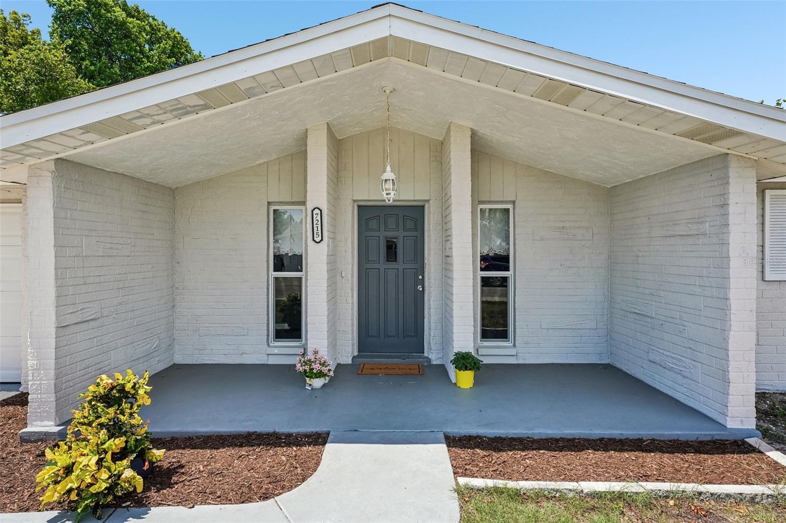 7215 Mayfield Dr