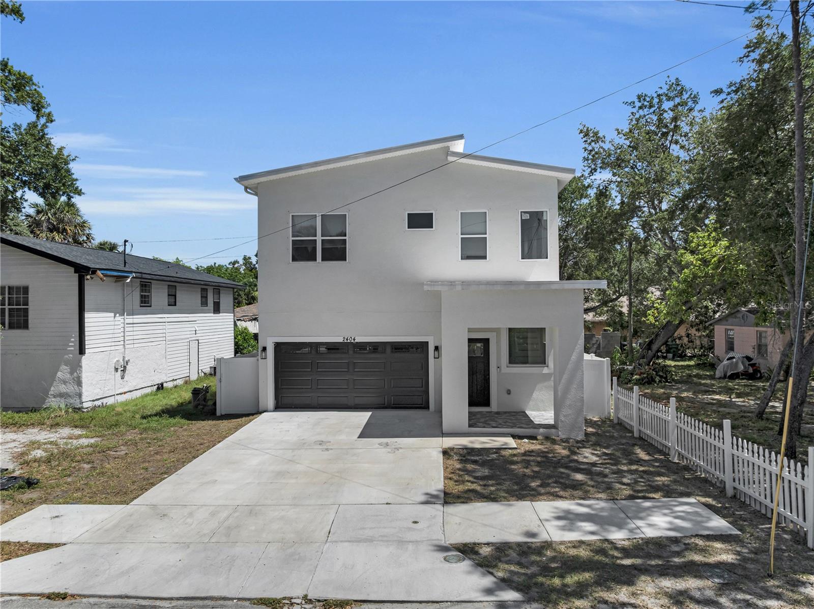 2404 Cassell