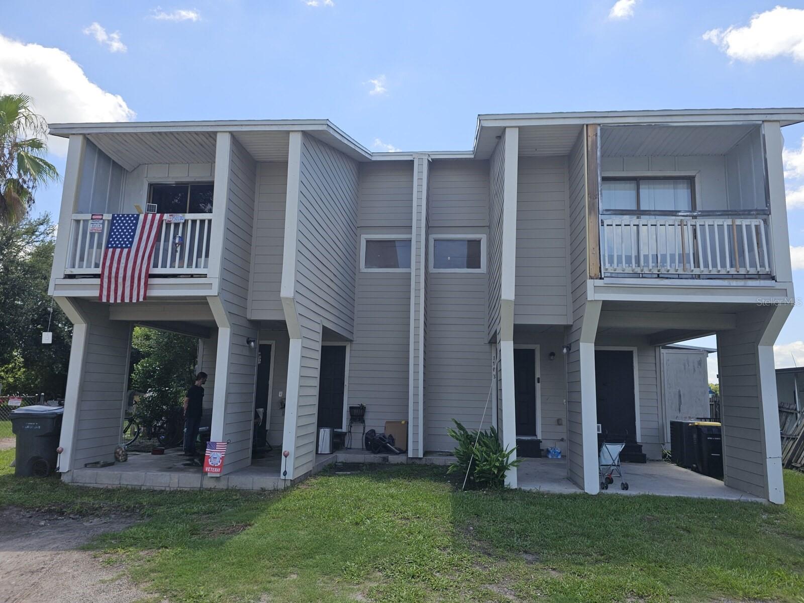 1108 Country Club Ln