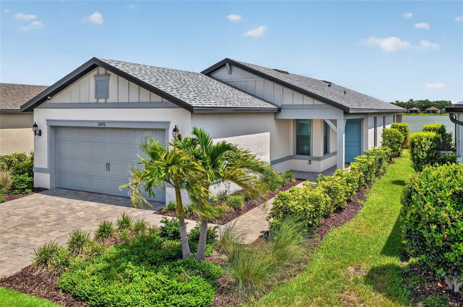 6492 Silverstar Dr