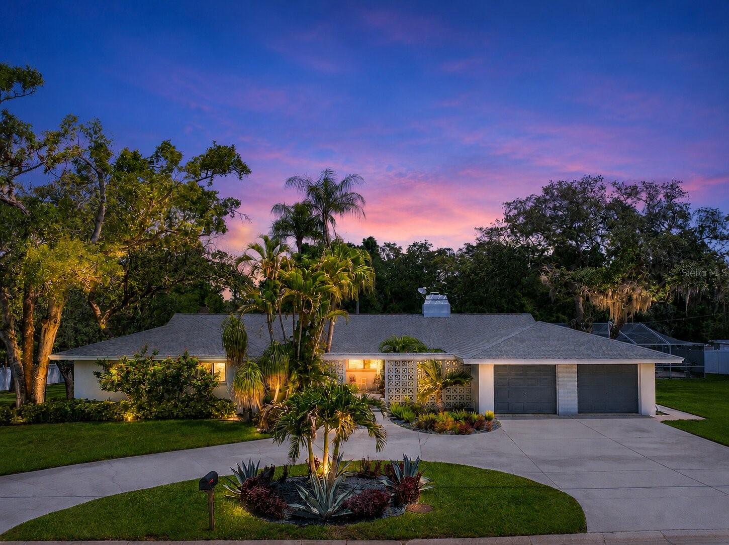 1350 Fairway Dr