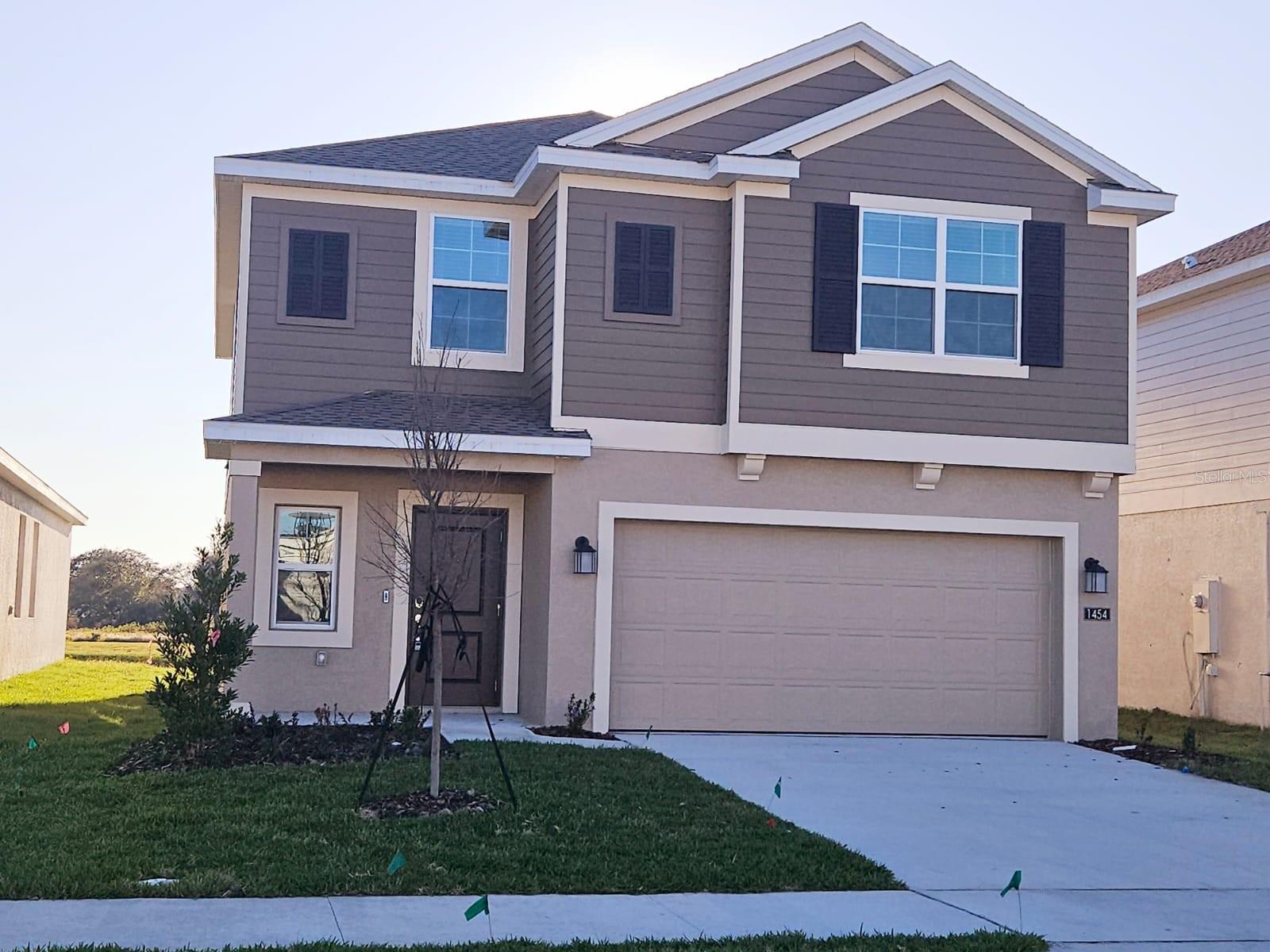 1454 Austin St