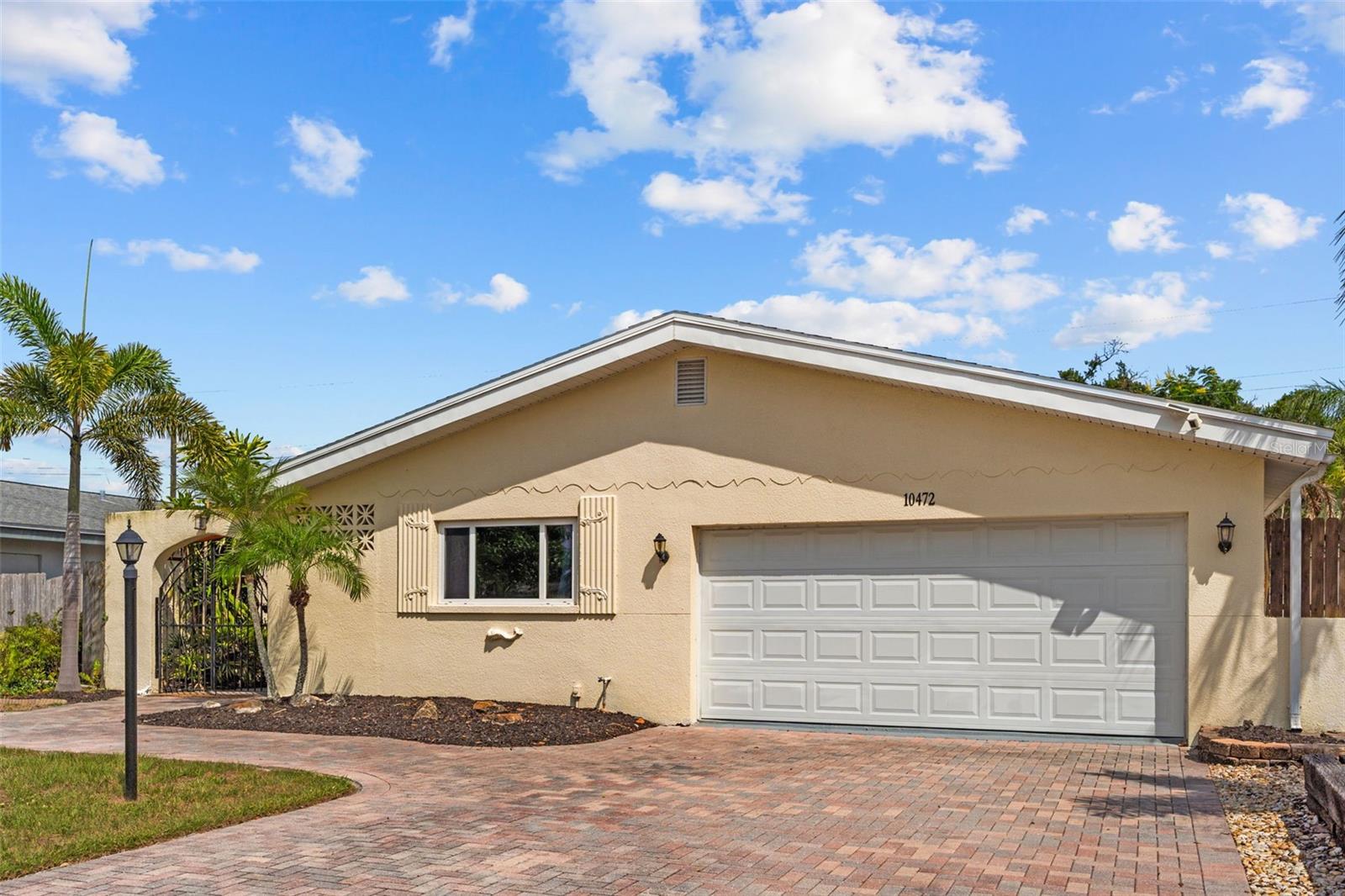 10472 Orange Blossom Ln
