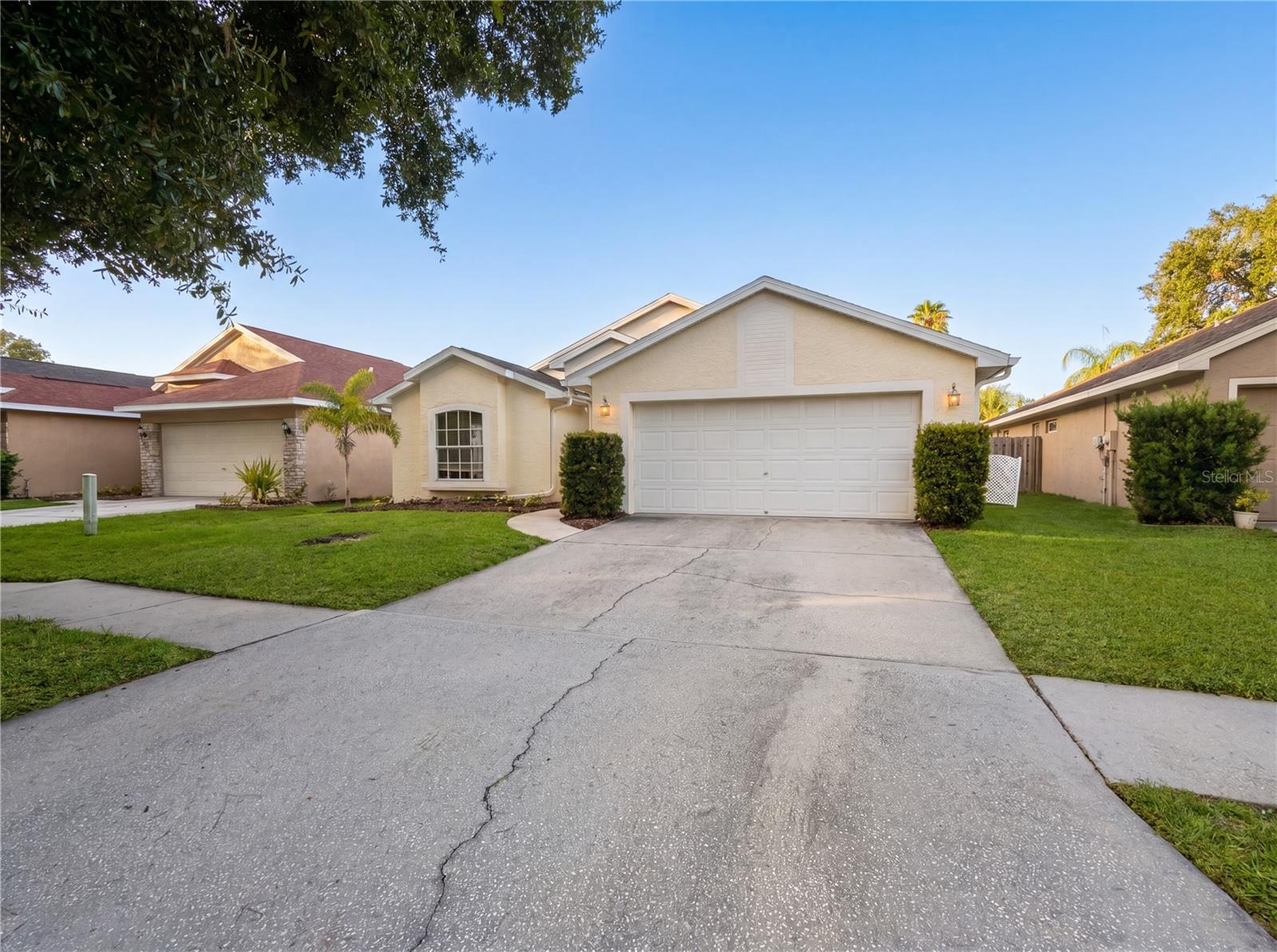 4532 Perdita Ln