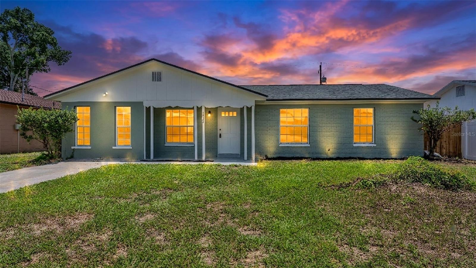 1726 Cordova Cir W
