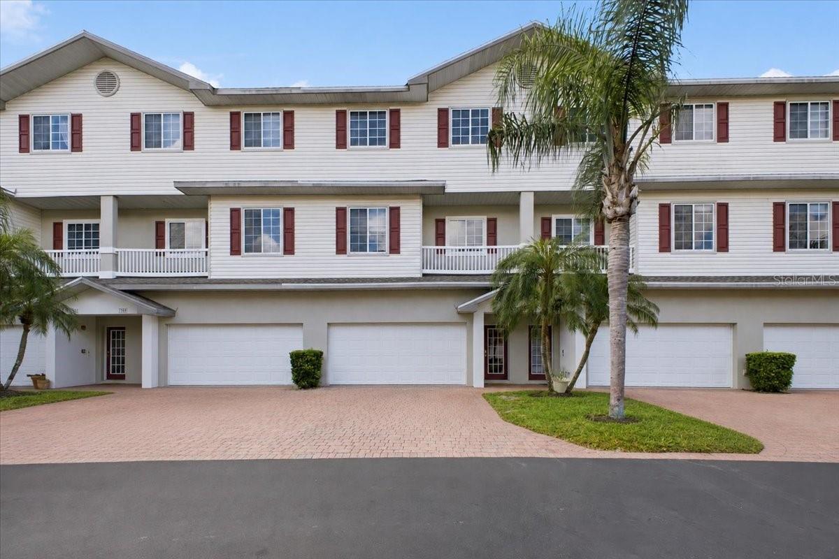3305 10th Ln W
