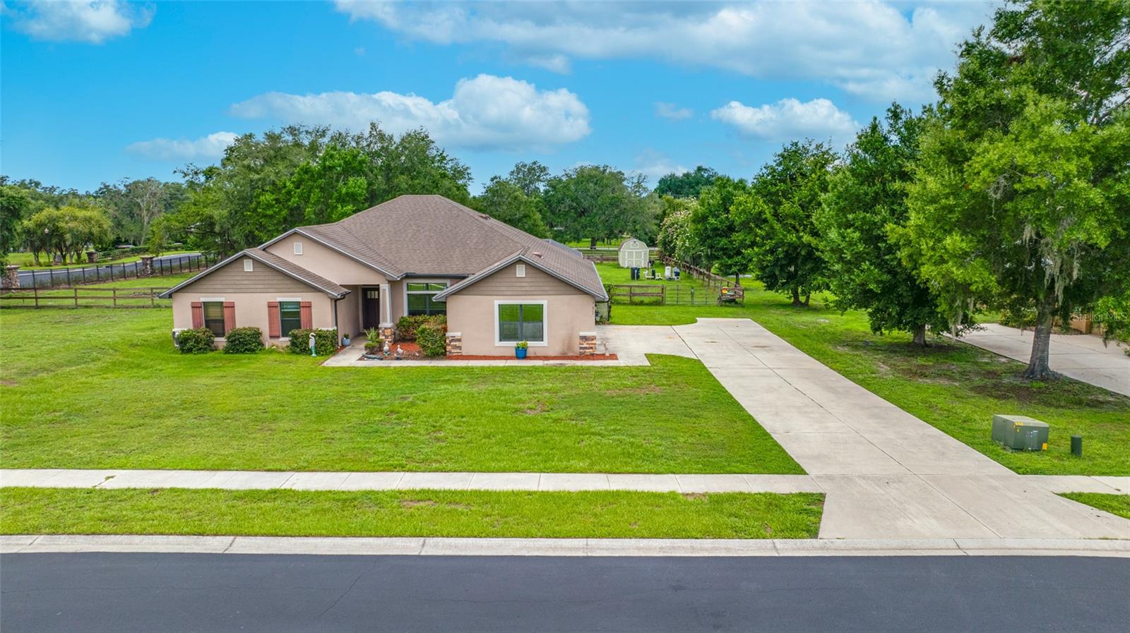 14311 Hill Country Ln