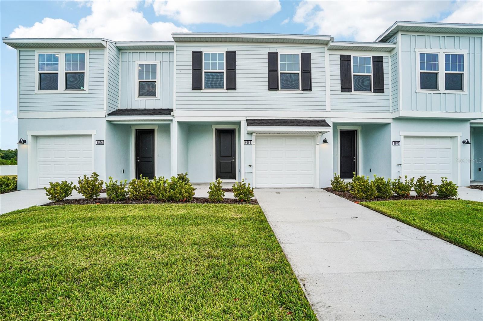 6868 Holcombe Down Dr