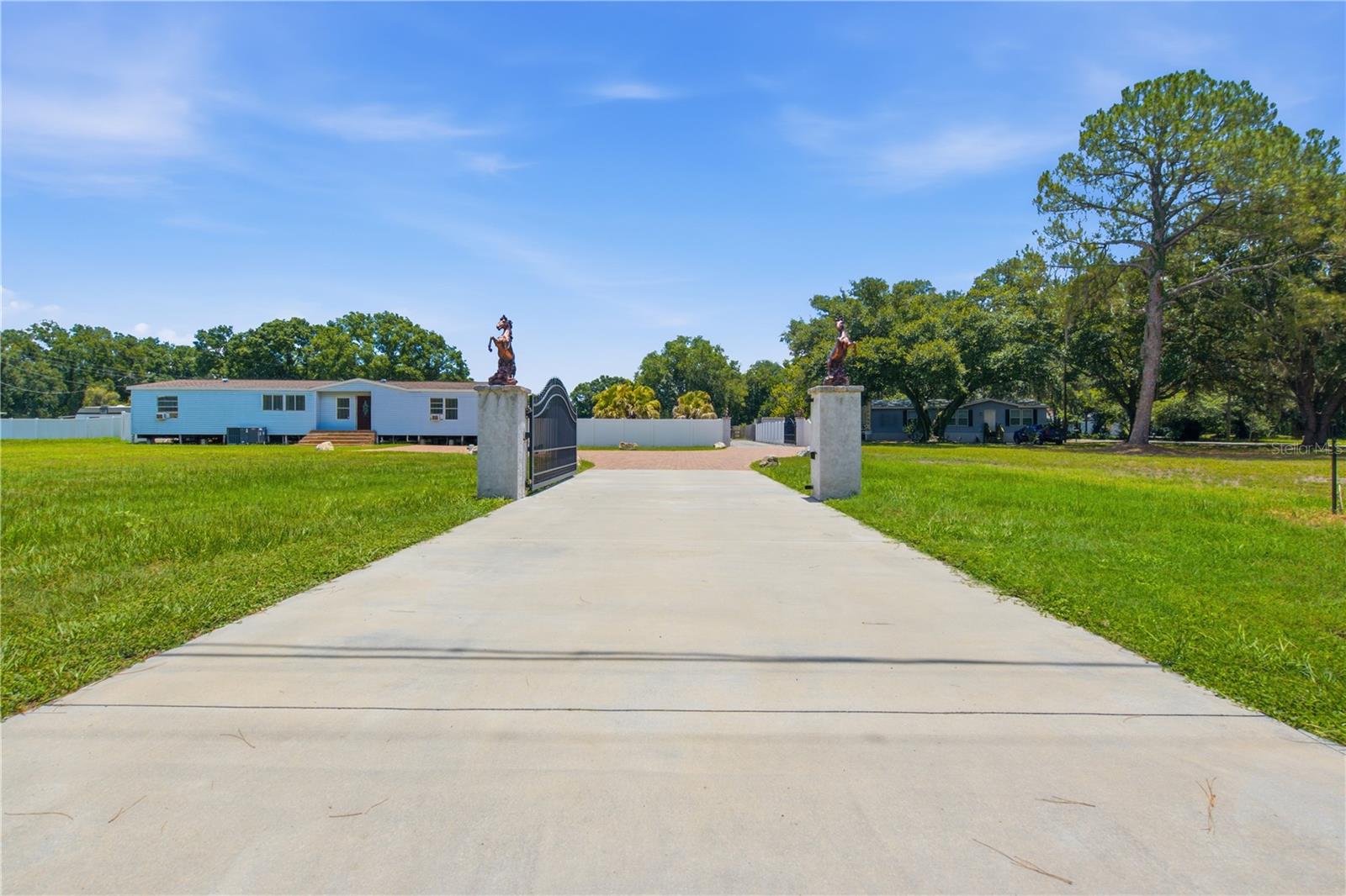 6502 Five Acre Rd