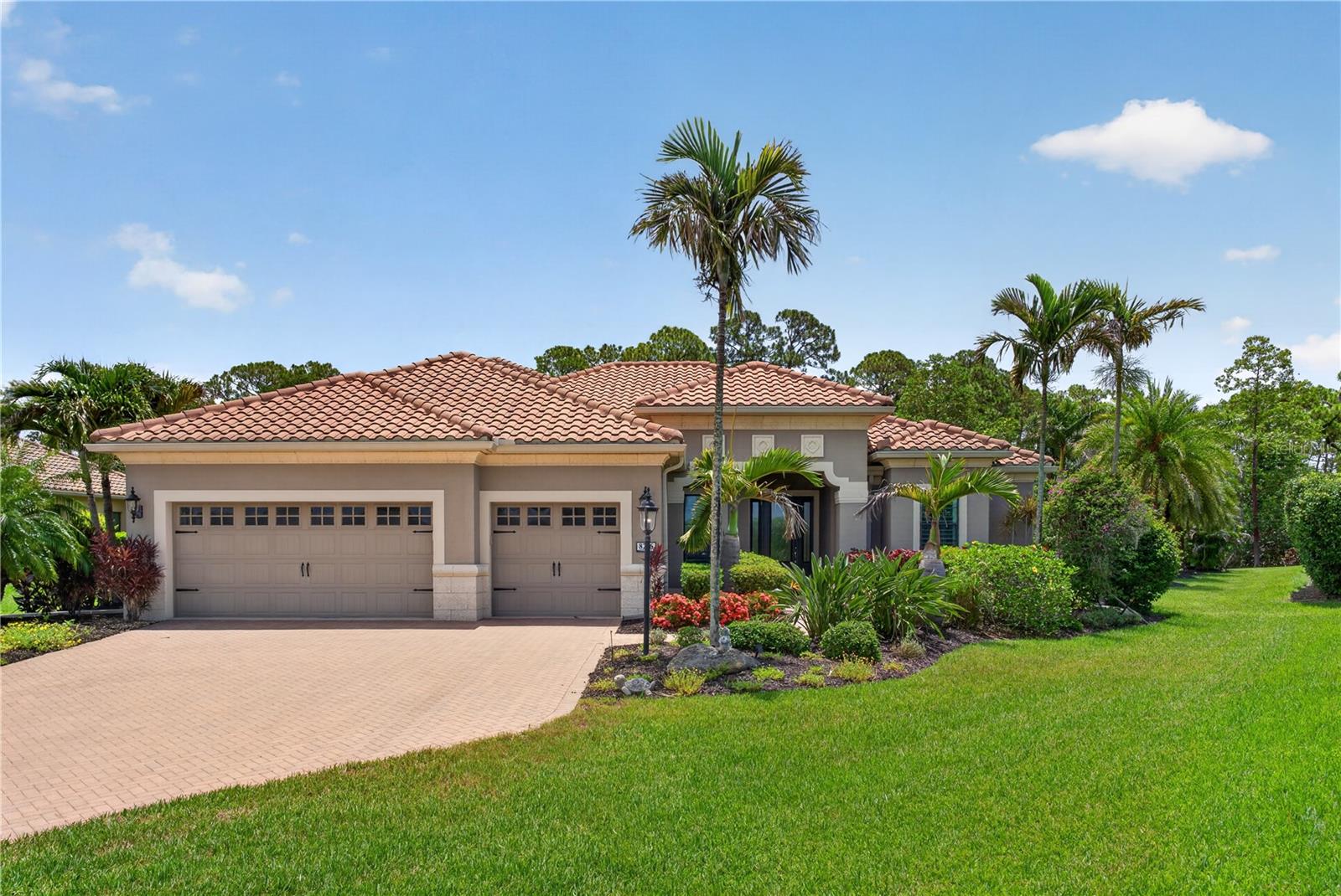 8276 Larkspur Cir