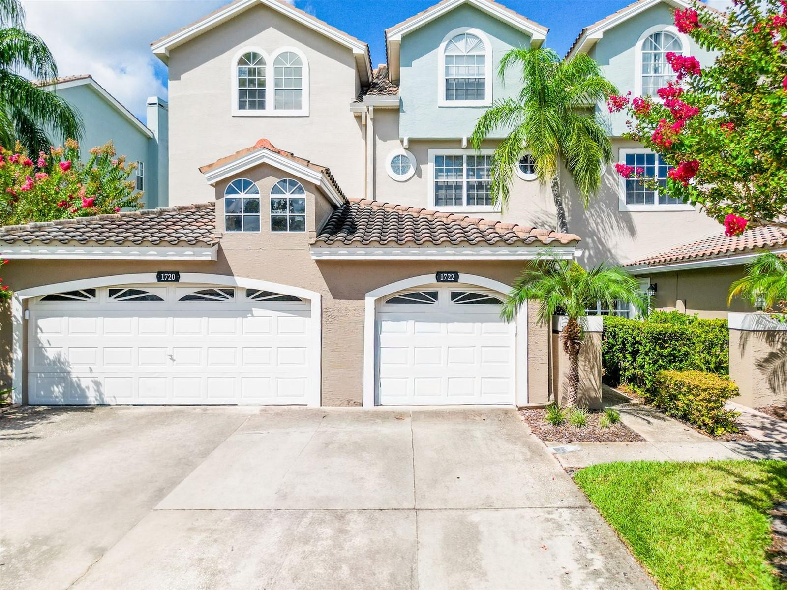 1722 Arabian Ln