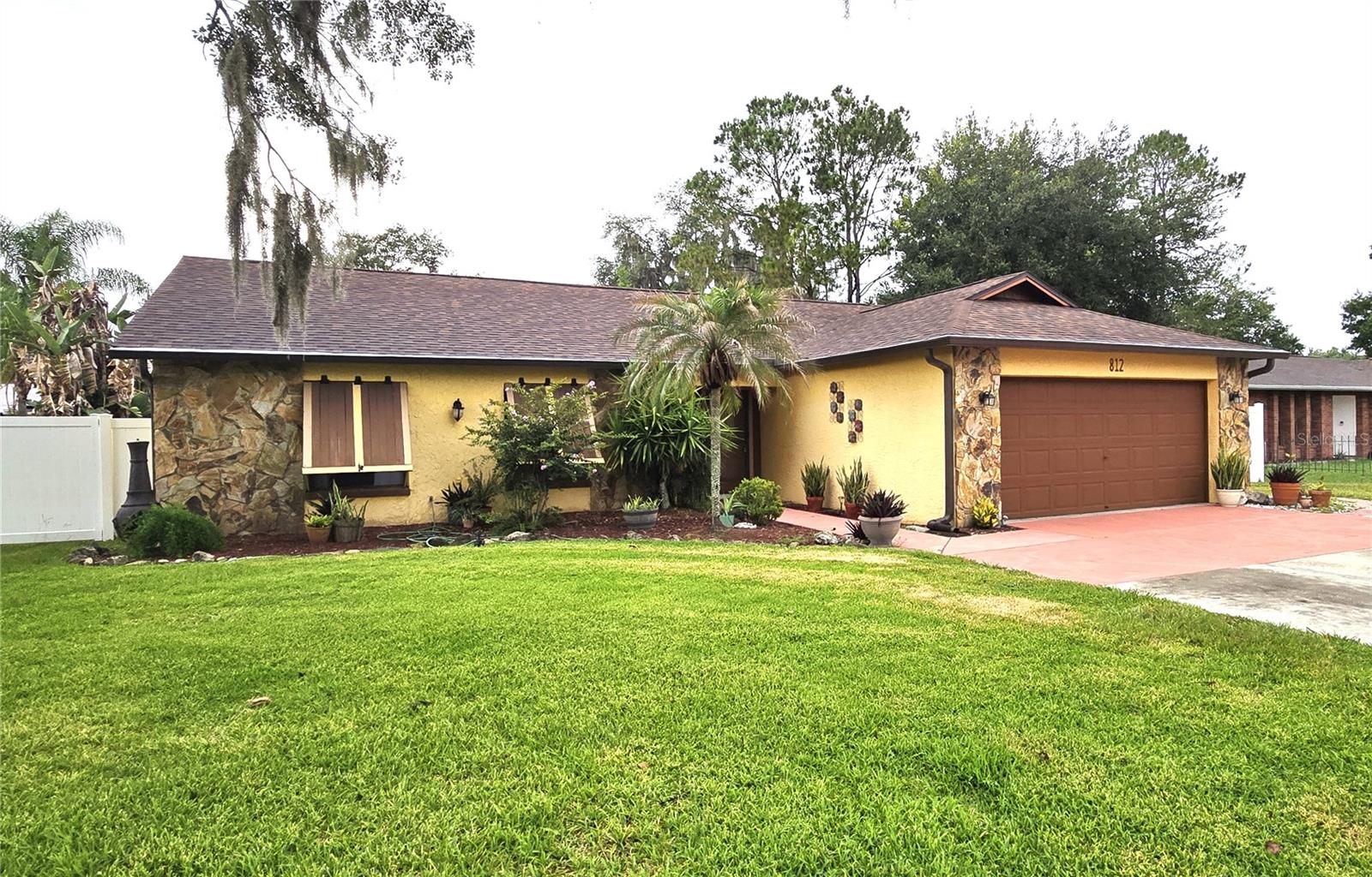 812 Sandalwood Dr