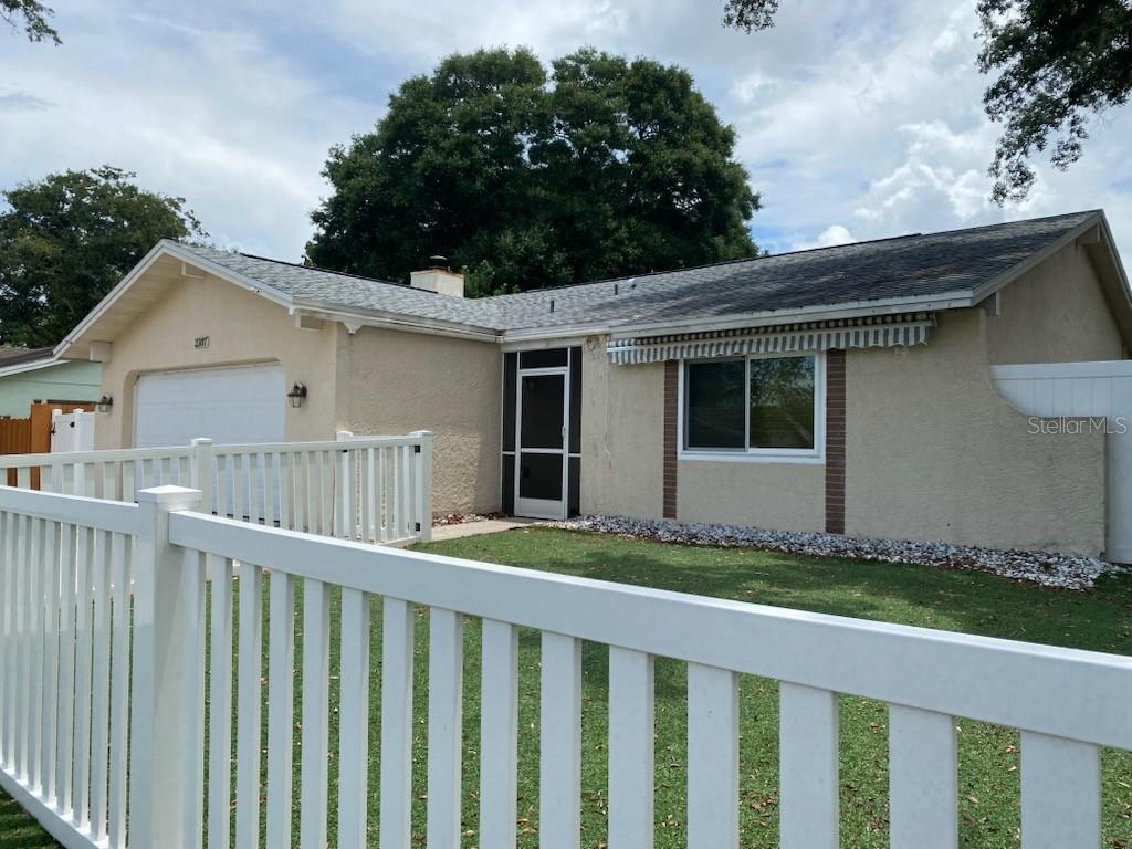 2107 Grove Valley