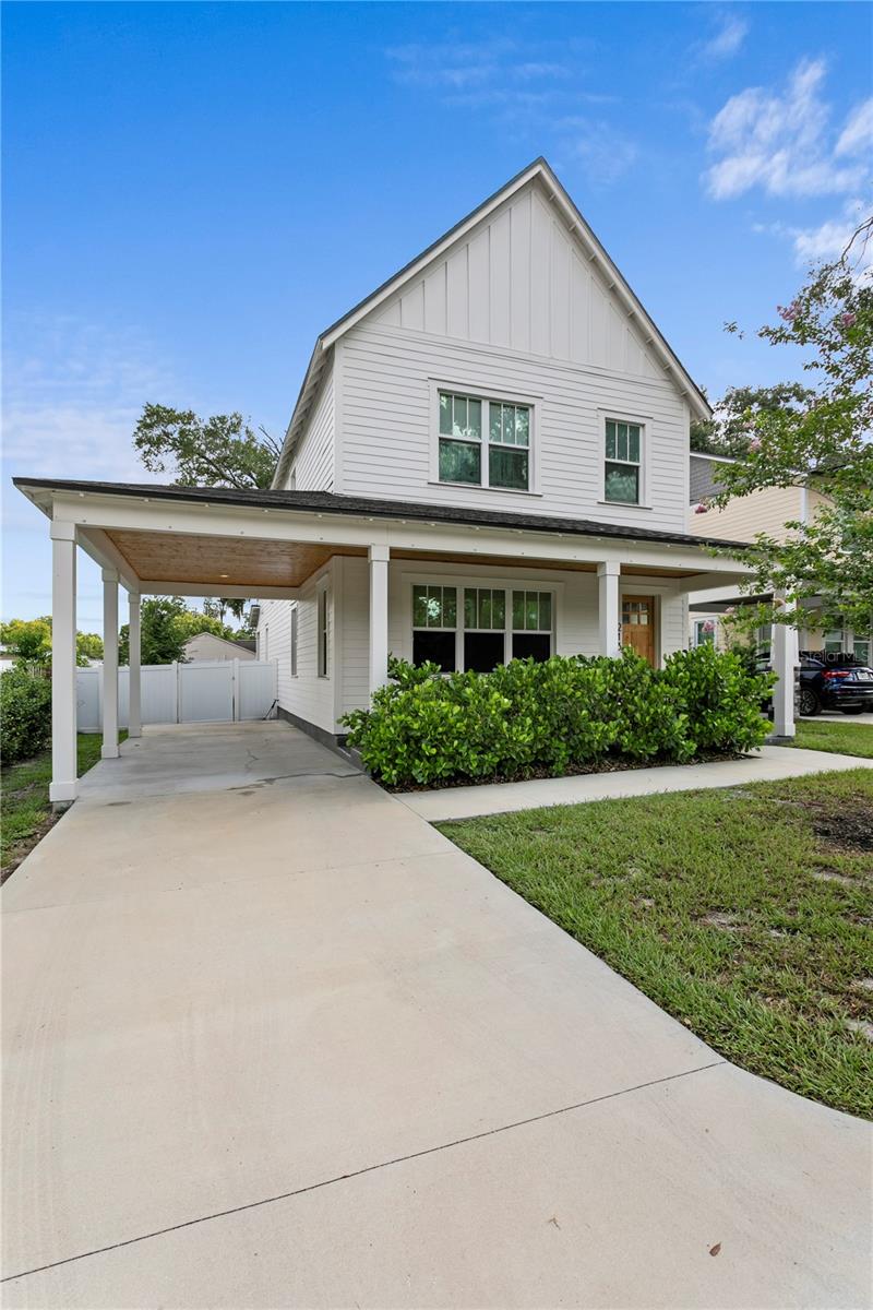 213 W Elm St