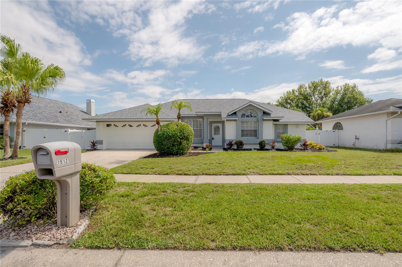 15121 Heathridge Dr