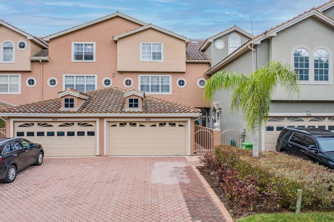 1626 Lago Vista Blvd