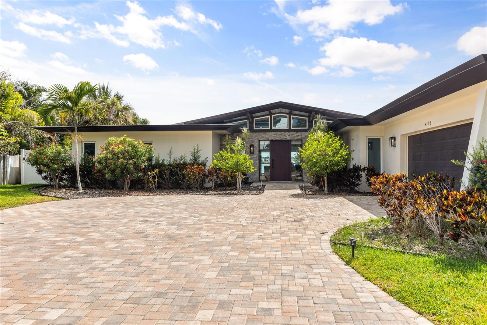 4598 Clearwater Harbor Dr S