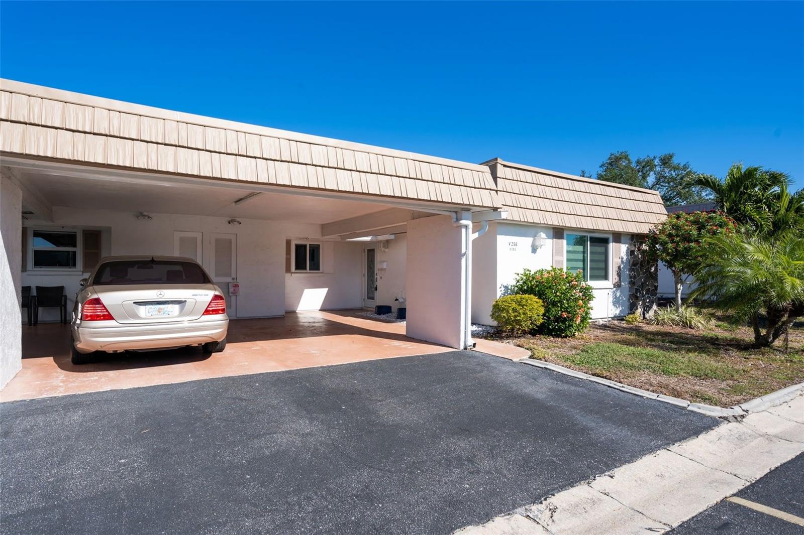 2305 Riverbluff Pkwy #V256