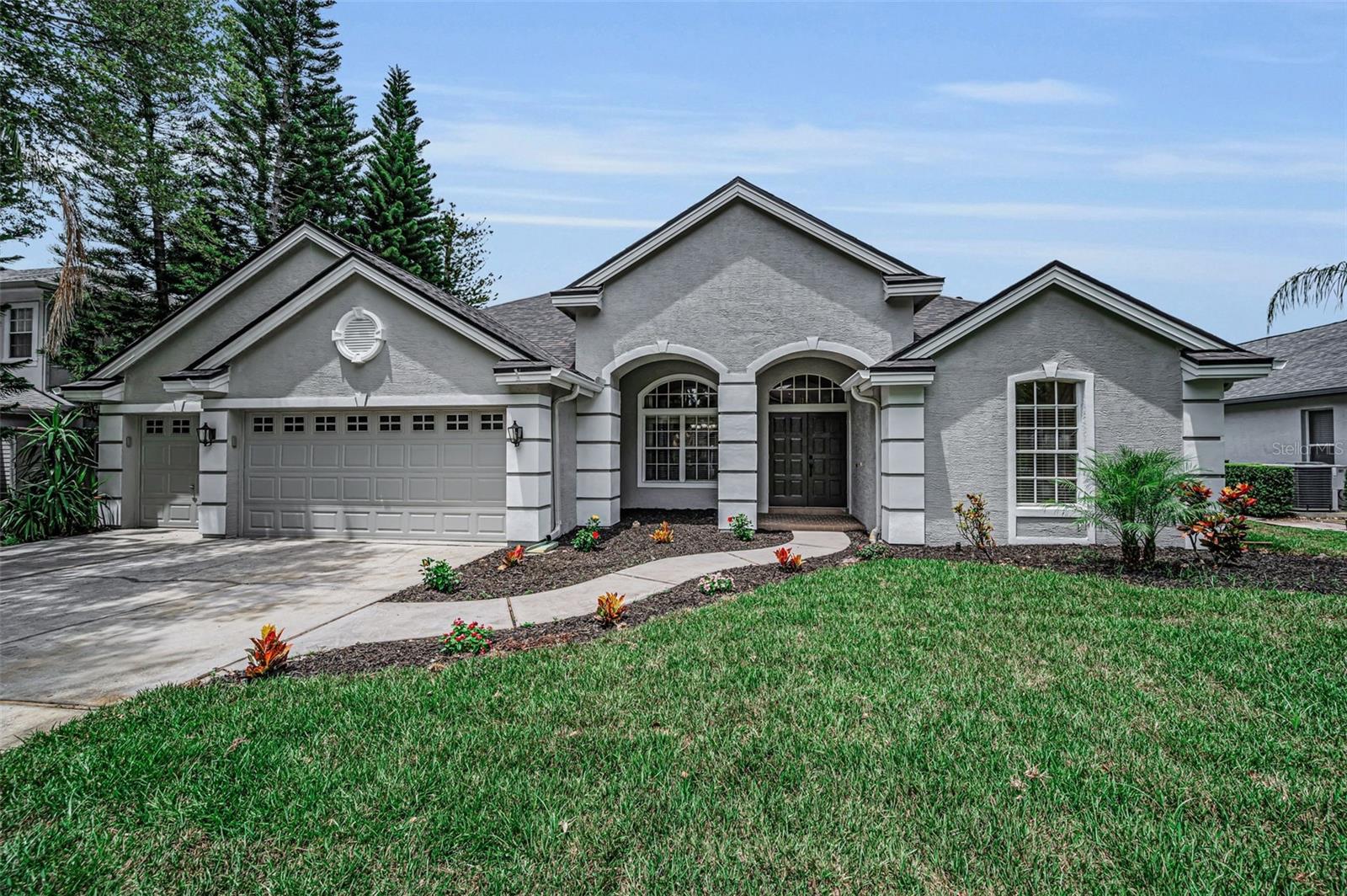 4084 Ligustrum Dr