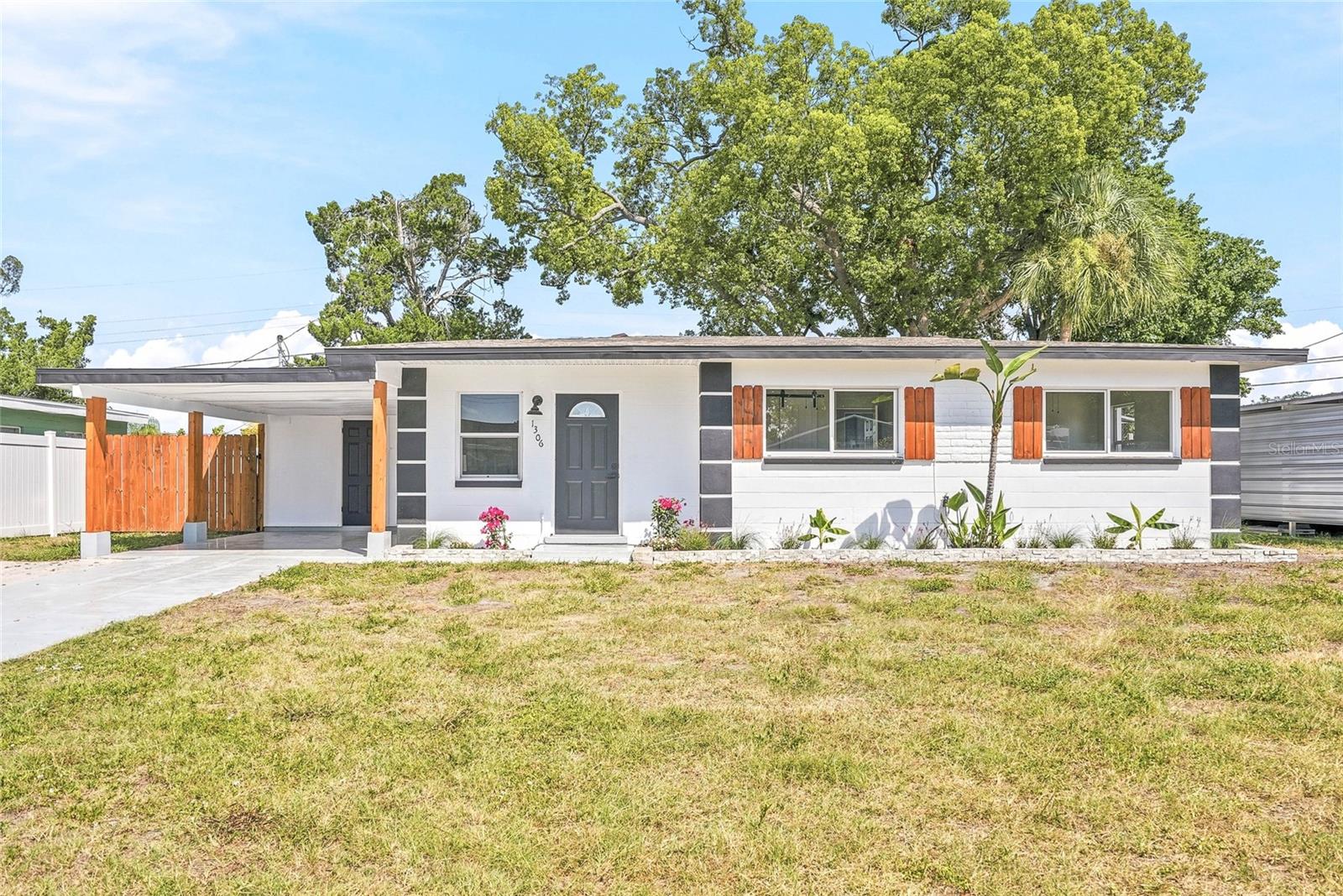 1306 Dartmouth Dr