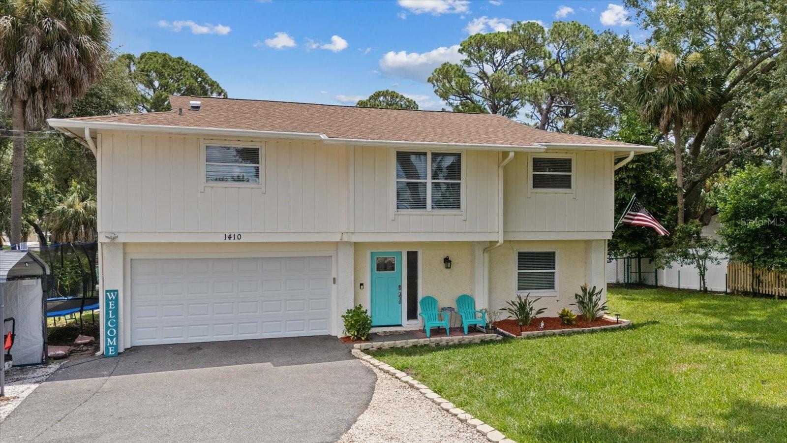 1410 Riverside Dr