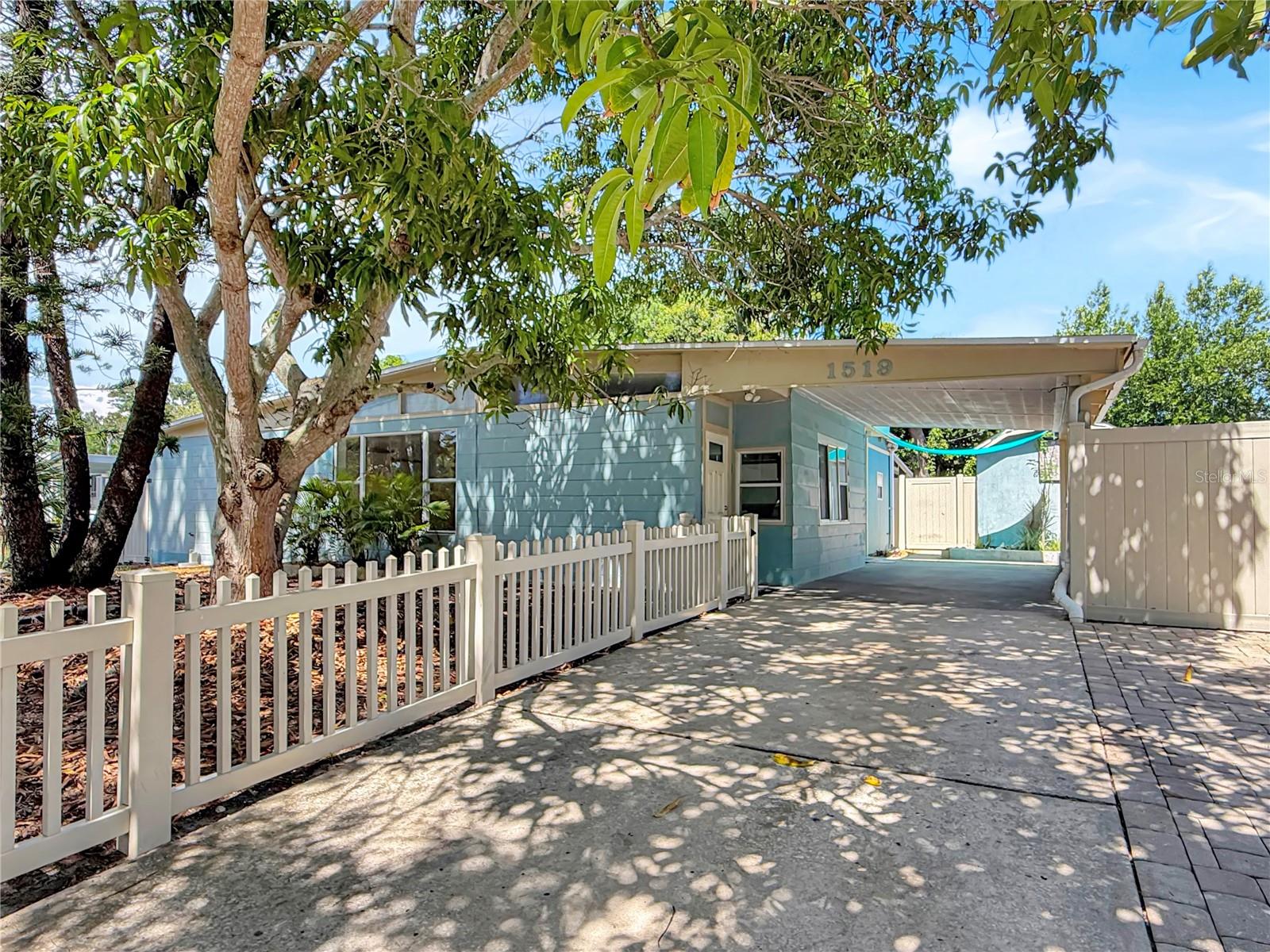 1519 Chandler Ave