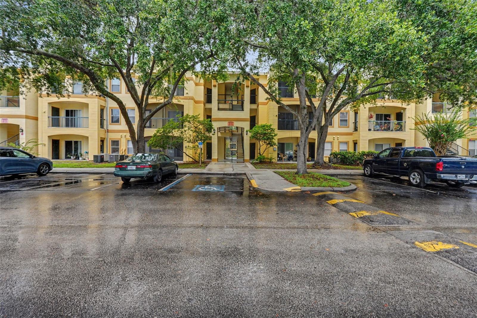 5602 Pinnacle Heights Cir #108