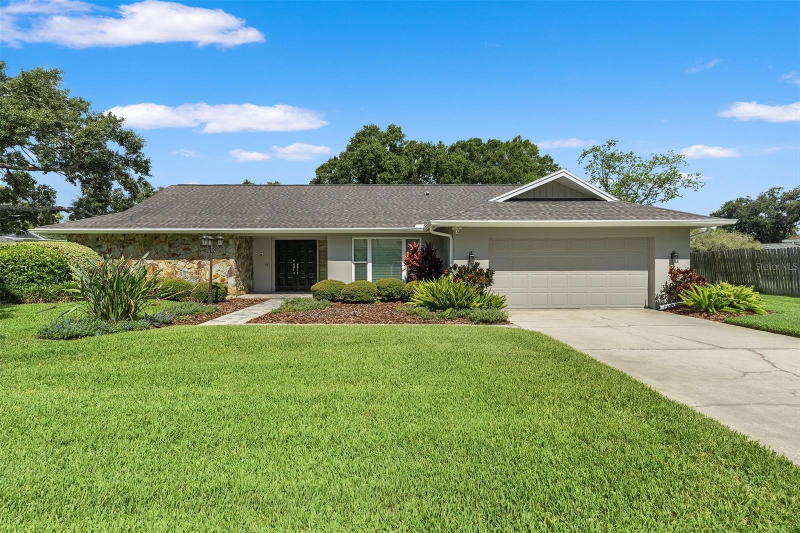 13916 Middle Park Dr