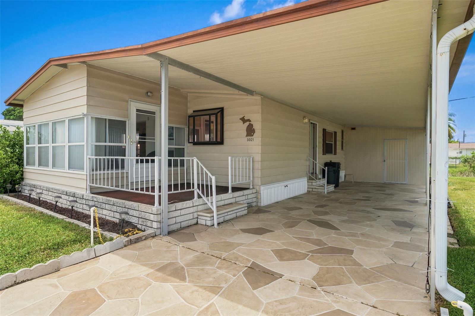 3321 Chatford Dr
