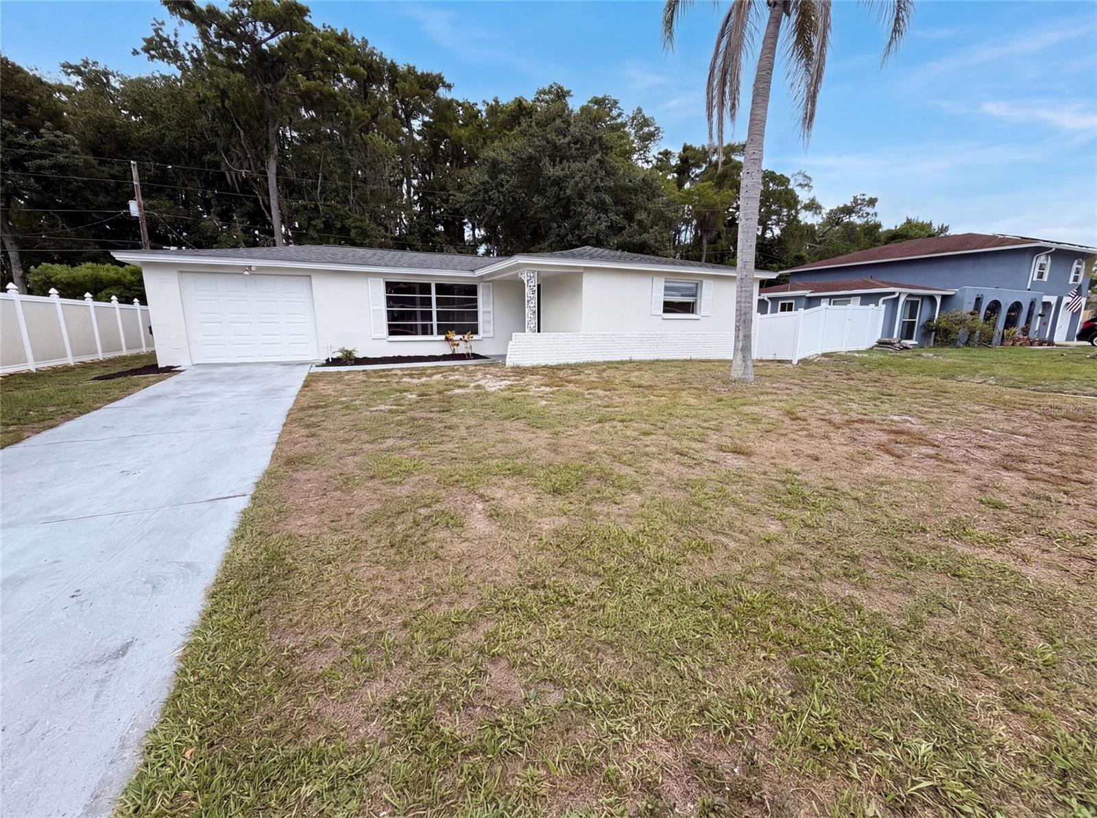 3400 Bainbridge Dr
