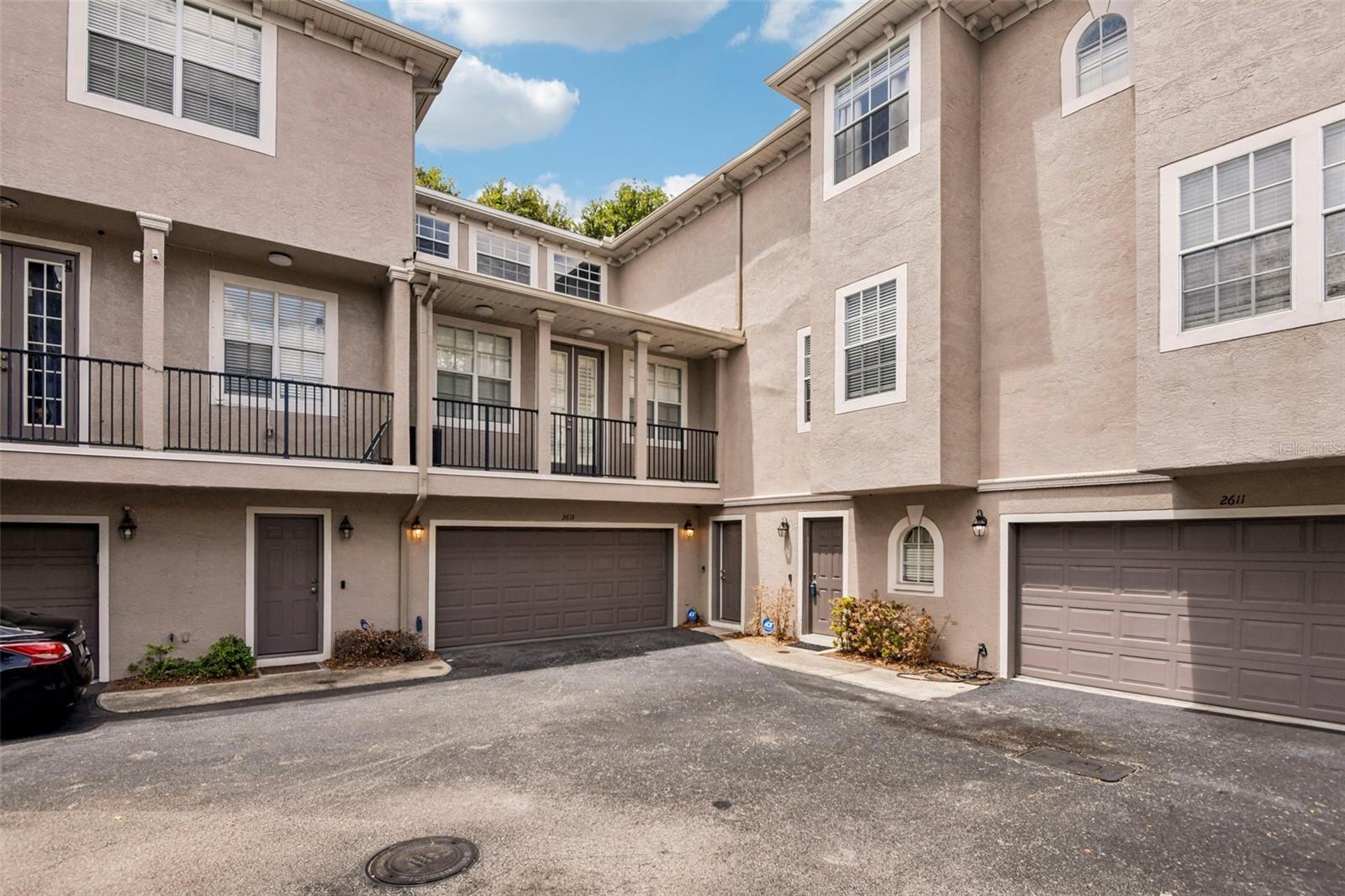 2613 Espana CT