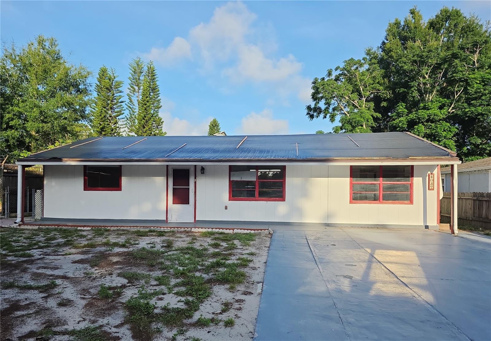 4037 Las Vegas Dr