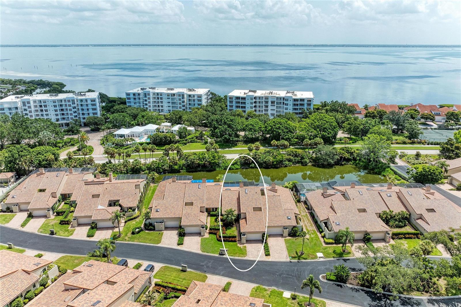 2350 Harbour Oaks Dr