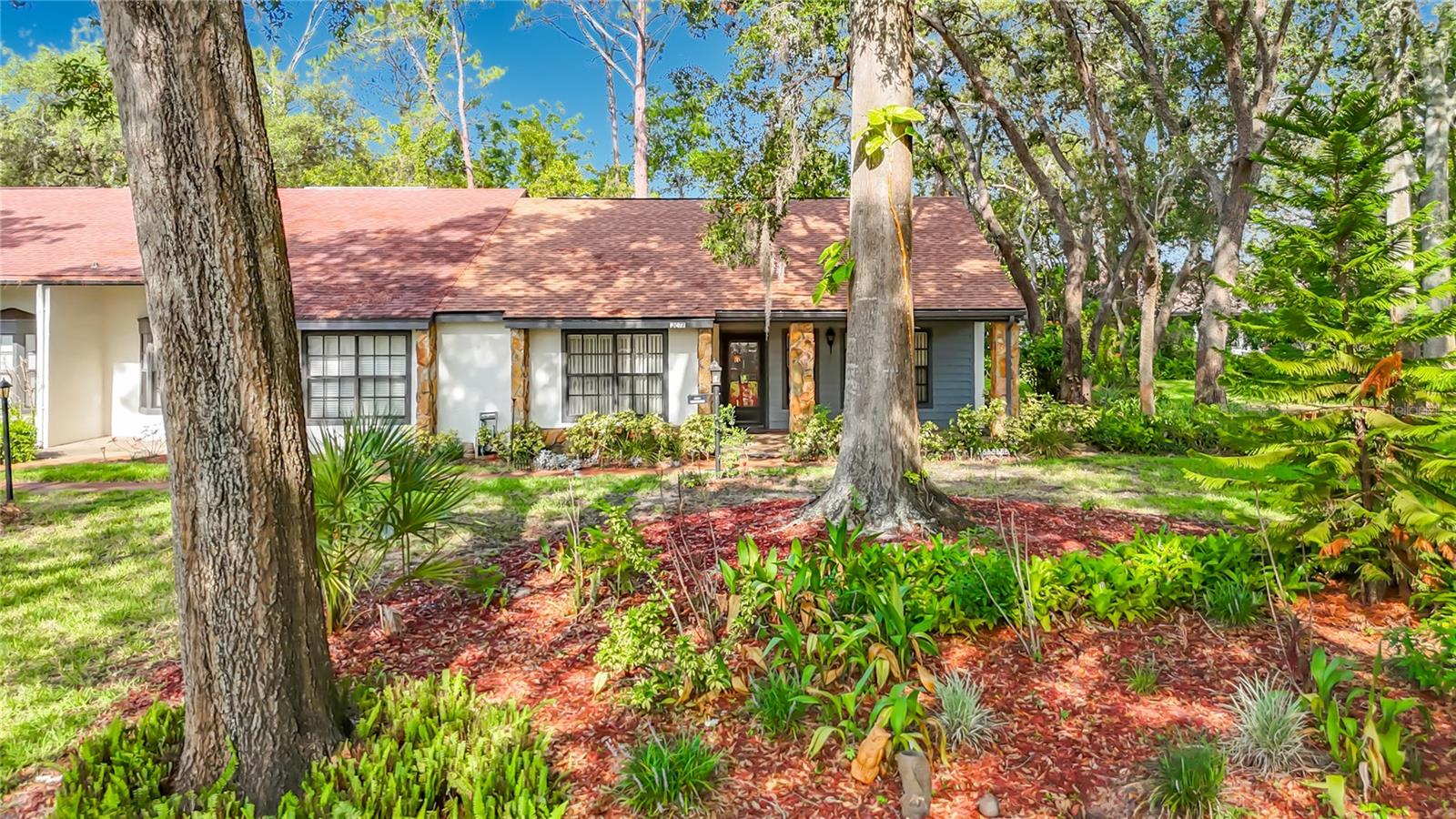 2077 Woodcutter CT
