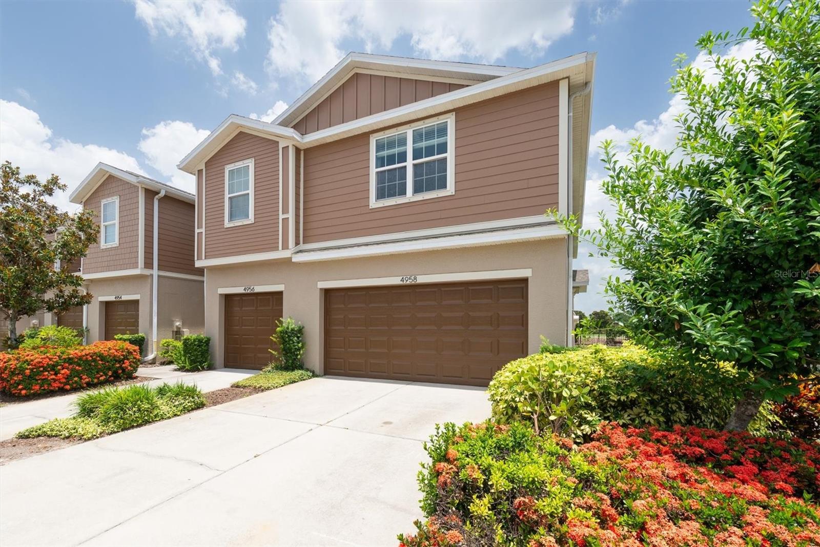 4958 White Sanderling CT