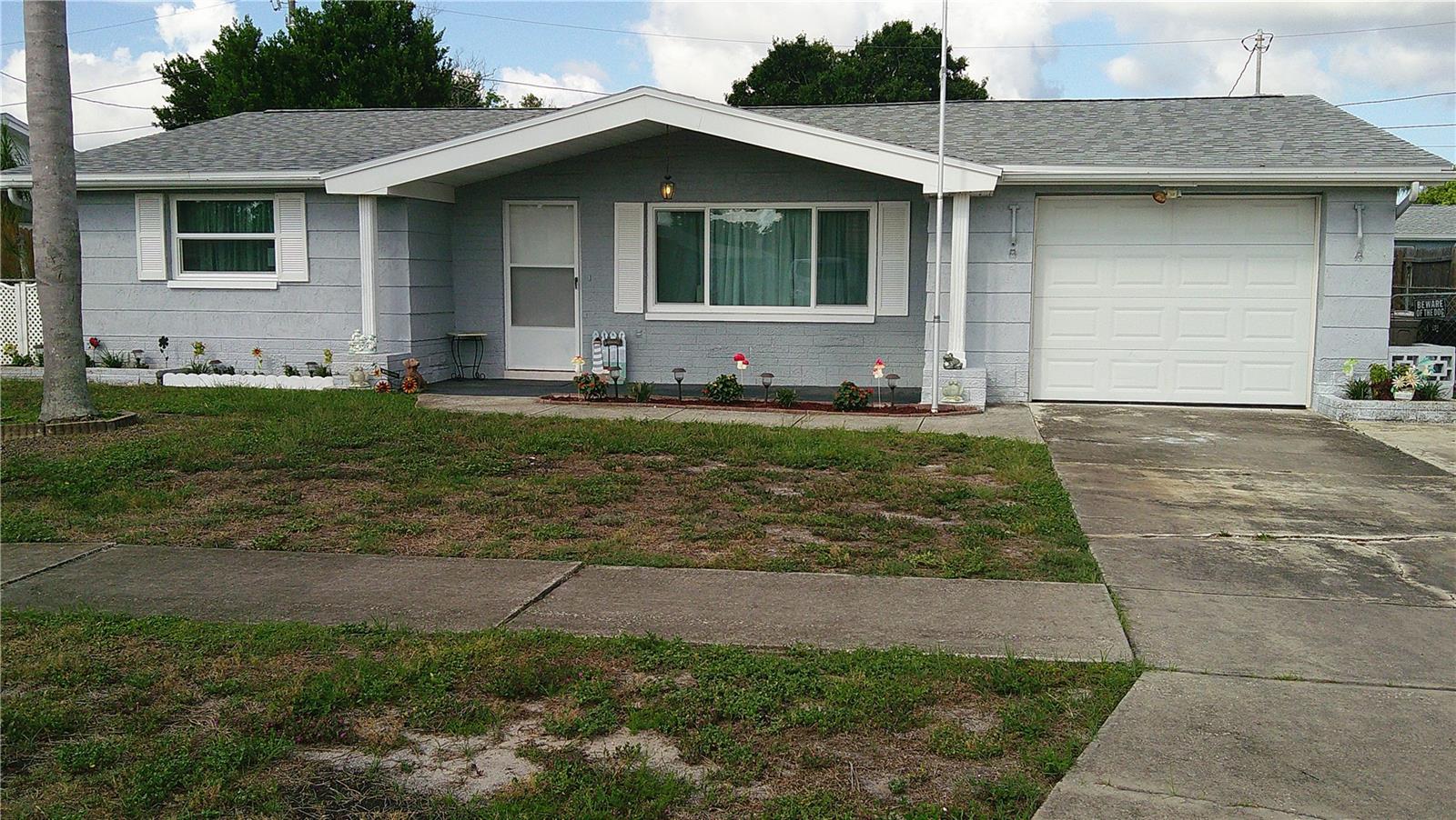1203 Chancellor Dr