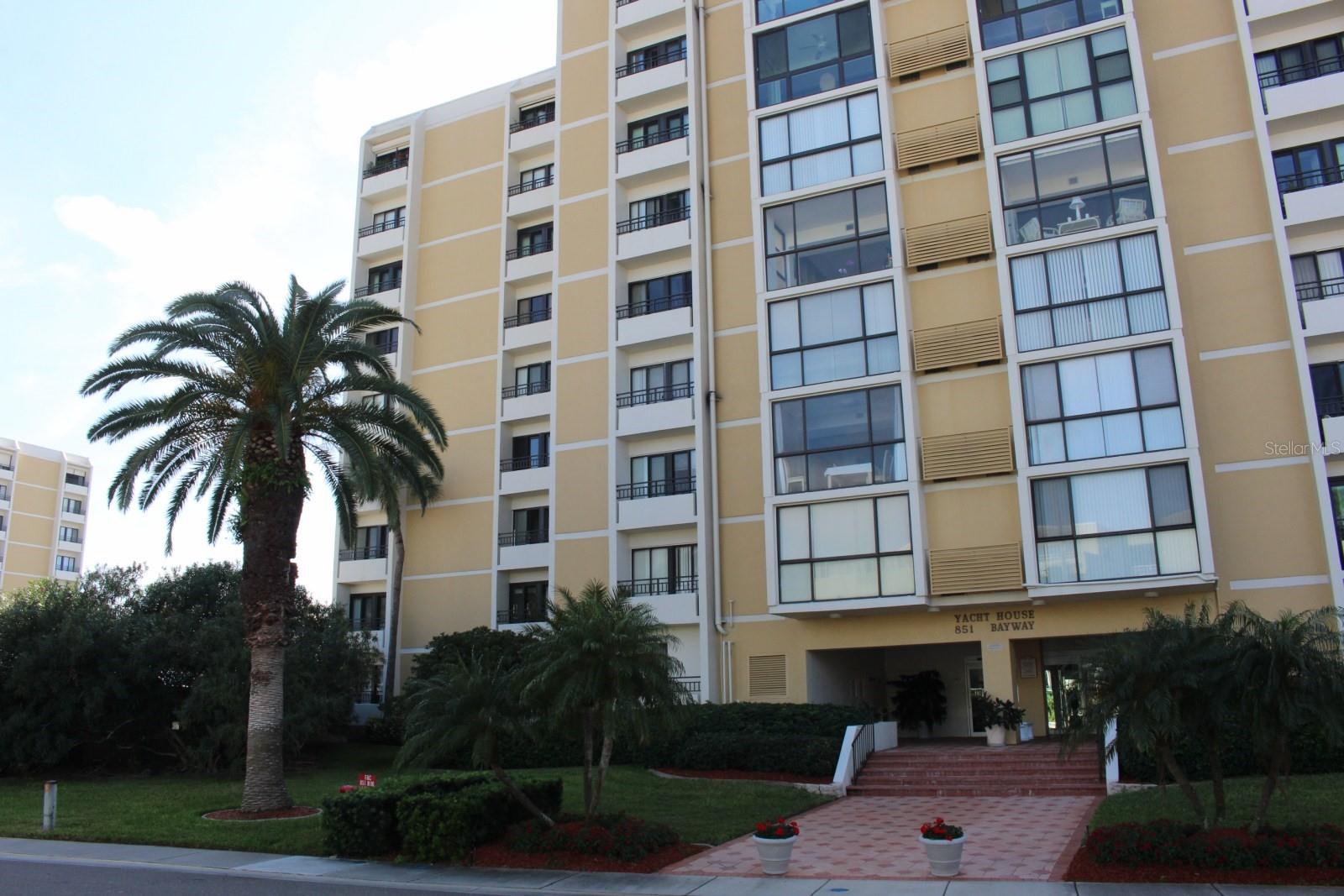 851 Bayway Blvd #101