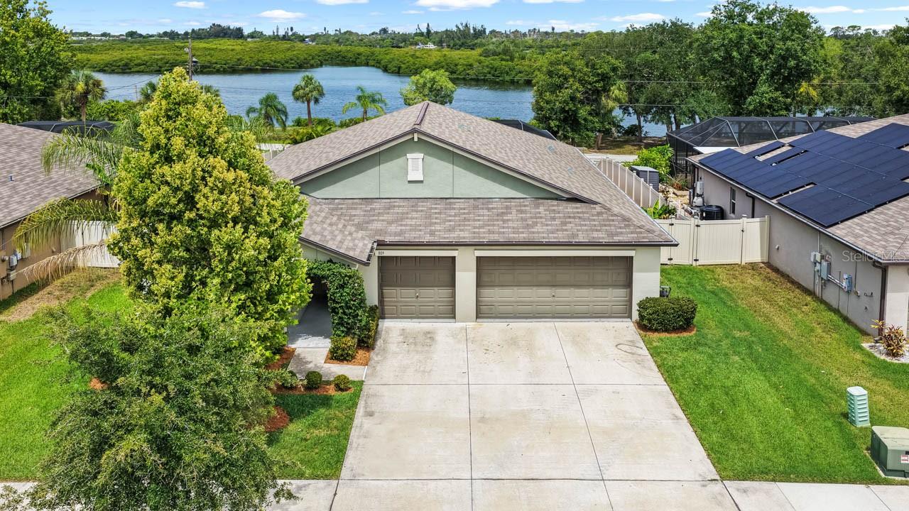 809 Timeless Moss Dr