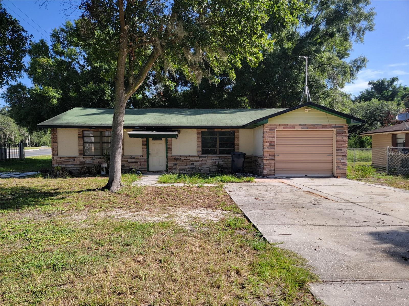 2240 Gabarone Blvd