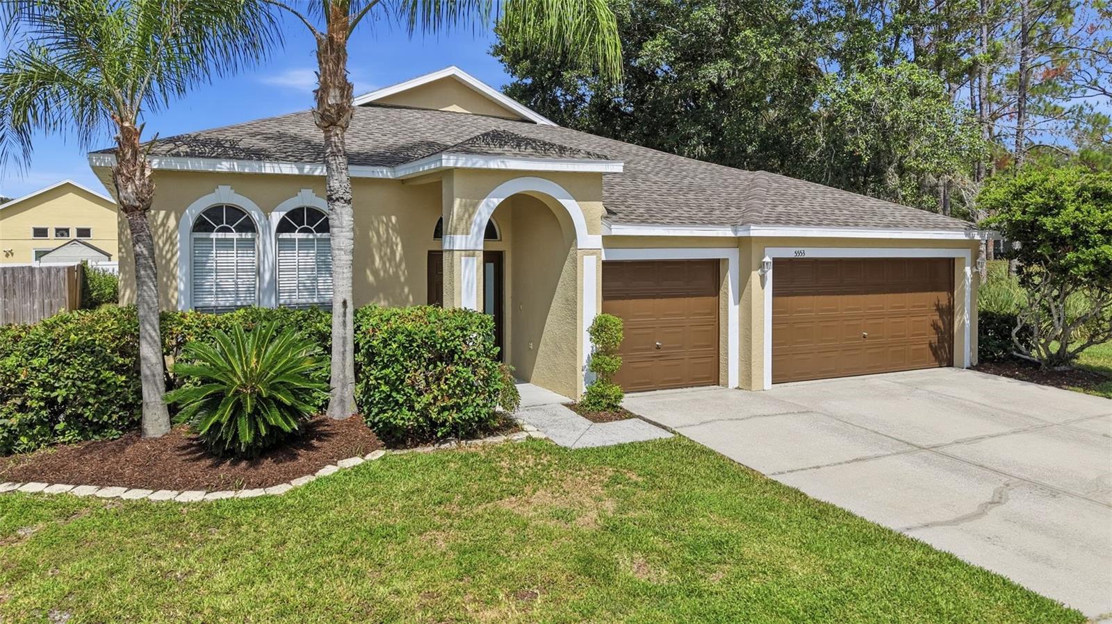 5553 Braddock Dr