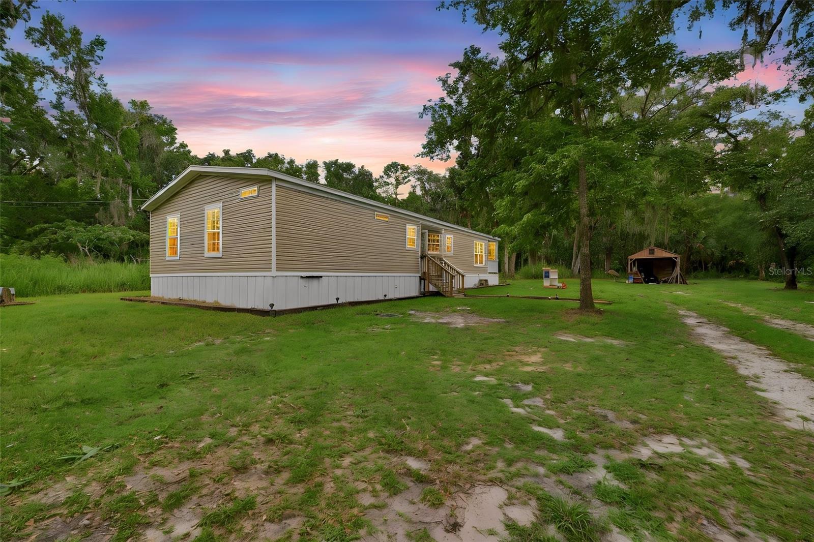 16184 Paxford Ln