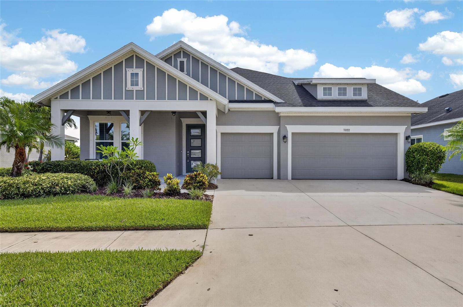 7322 Paradiso Dr