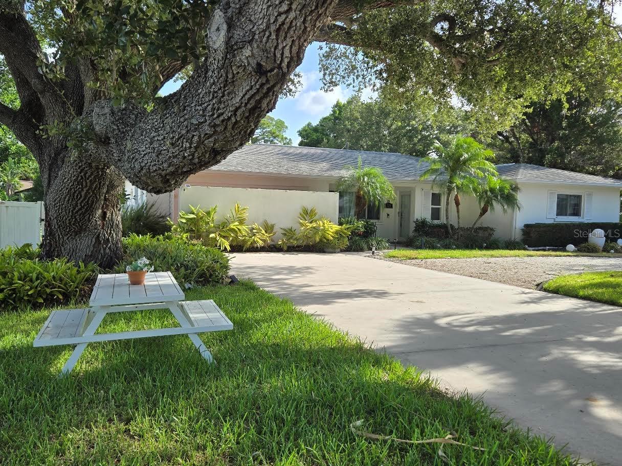 329 Bernard Ave