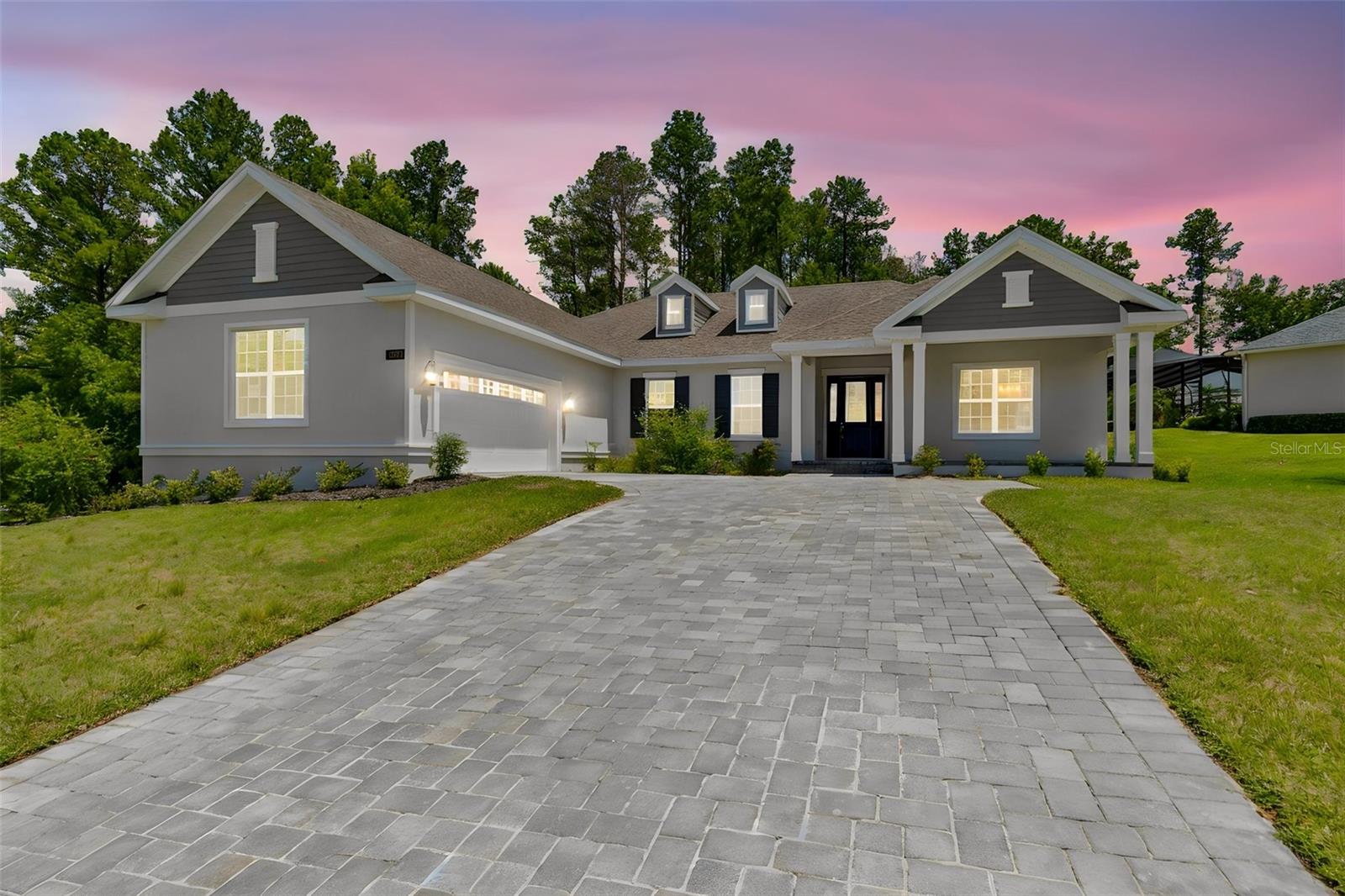 4880 Hickory Oak Dr
