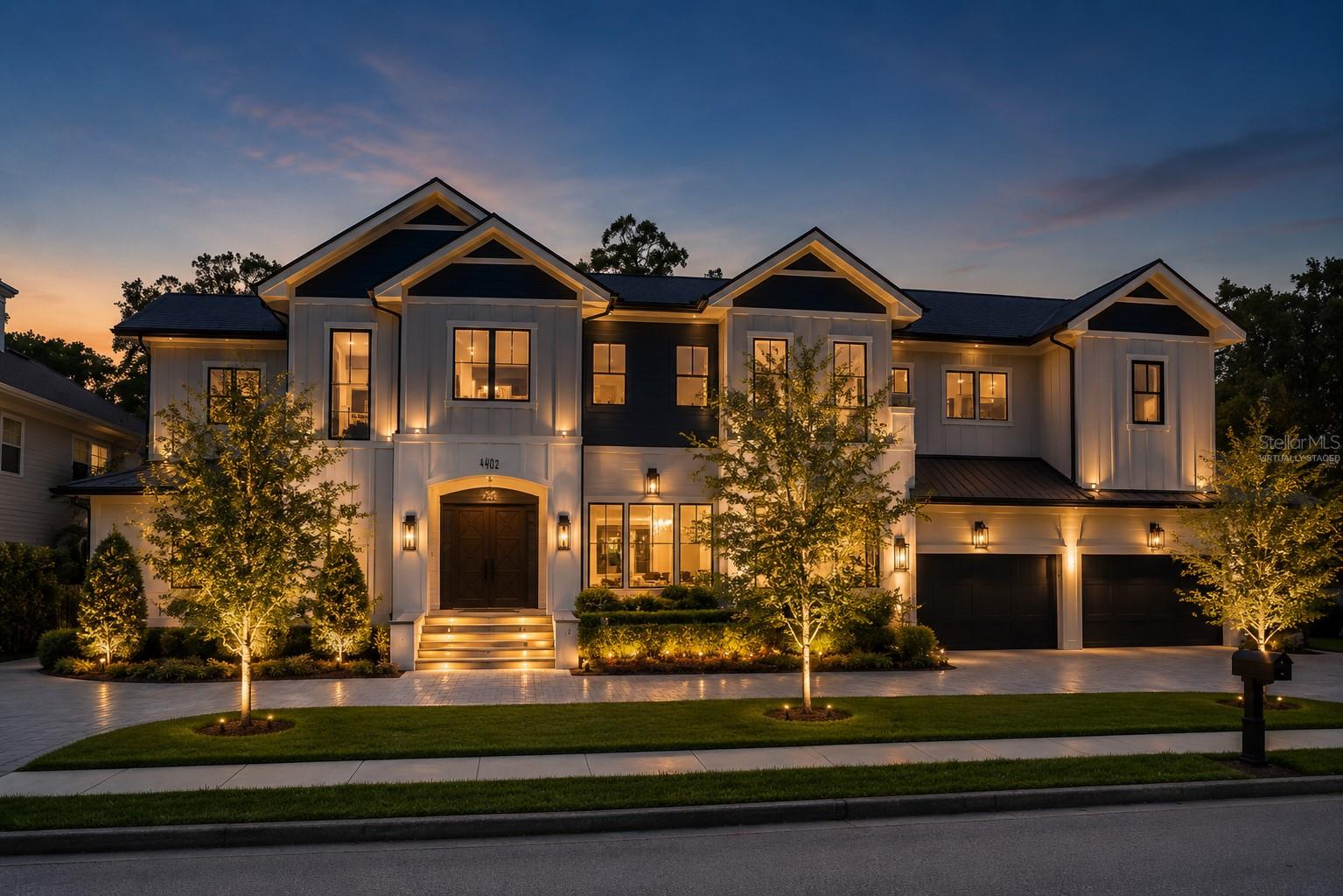 4402 W Beach Park Dr