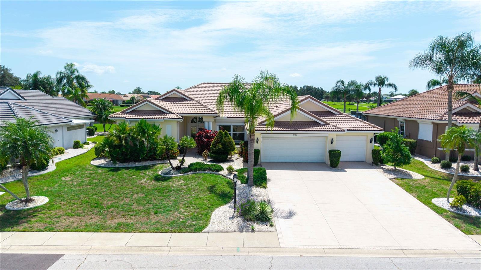 2122 Platinum Dr